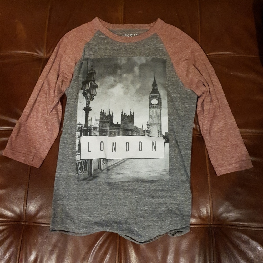 Half sleeve shirt